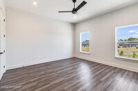 711 E Main St photo'