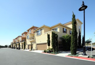Beachwood Plaza in Stanton, CA - Building Photo - Building Photo