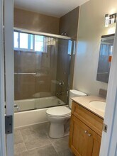 526 Doyle Rd, Unit 4 in San Jose, CA - Building Photo - Building Photo