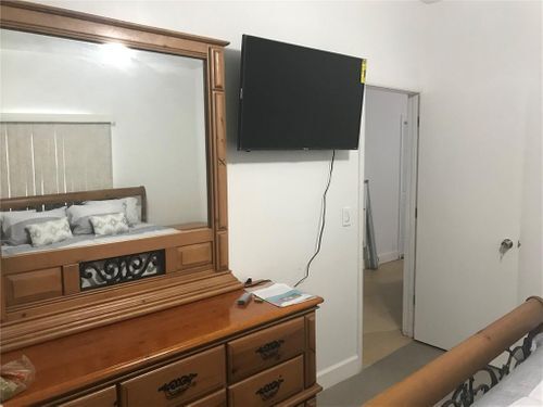 161 NW 164th St in Miami, FL - Building Photo - Building Photo