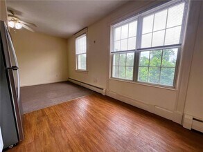901 Bernon St in Woonsocket, RI - Building Photo - Building Photo