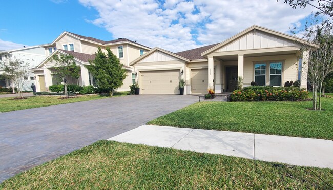 property at 1118 Arrowhead Point Rd