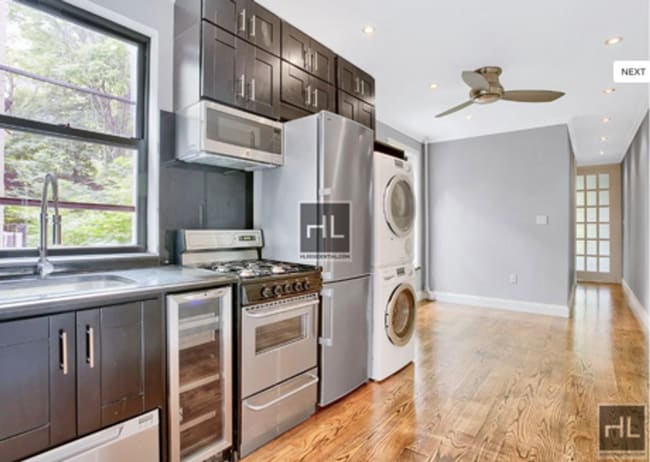 E 105TH ST., Unit 10 in New York, NY - Foto de edificio - Building Photo