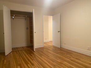 319 W 13th St, Unit 2B in New York, NY - Foto de edificio - Building Photo