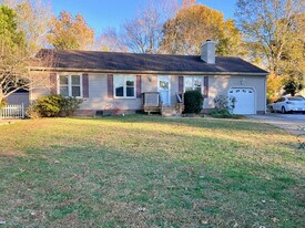 2305 Moors Landing in Chesapeake, VA - Building Photo