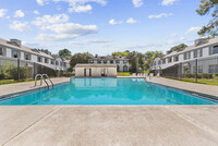 TOWNHOMES AT SOUTH HIGHLANDS in Shreveport, LA - Building Photo - Building Photo