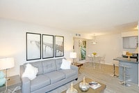 1BR, 1BA - A - 605 SF - Arcadia Walk Apartments in Phoenix, Arizona