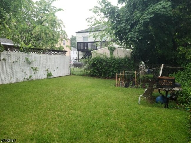 36 E 7th St in Clifton, NJ - Building Photo - Building Photo