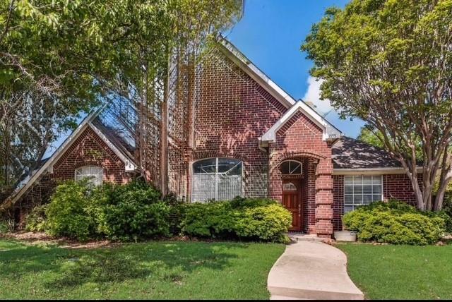8555 Clearcreek Cir in Frisco, TX - Building Photo
