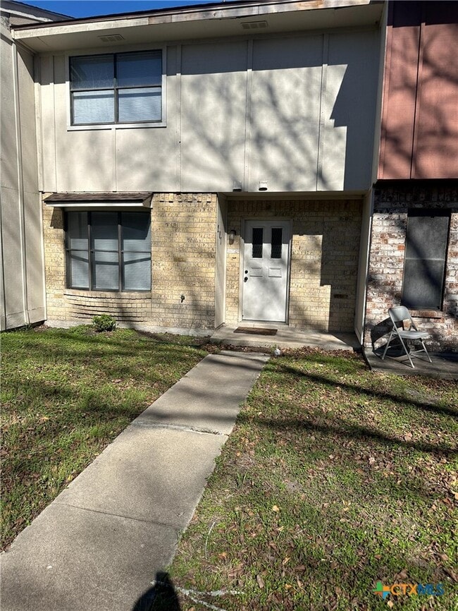 property at 207 Palmwood Dr