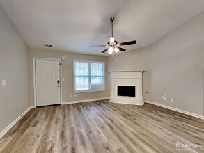 449 Sarah's Ln in Locust Grove, GA - Building Photo - Building Photo