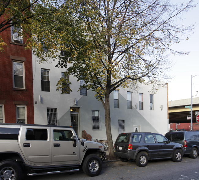 62-64 Steuben St in Brooklyn, NY - Foto de edificio - Building Photo