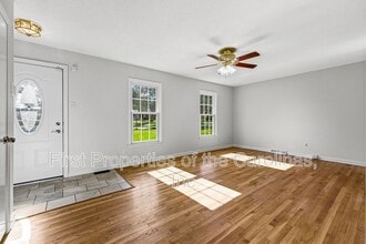 810 Applegate Ct in Gastonia, NC - Building Photo - Building Photo