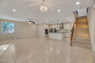 4625 E Beck Ln in Phoenix, AZ - Building Photo - Building Photo