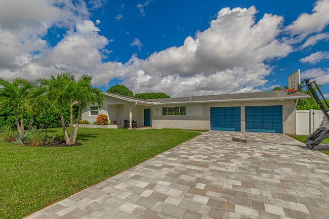 1107 SW 24th Ave