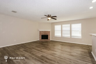 1618 Black Oak Ct, Unit Unit 5 in Anna, TX - Foto de edificio - Building Photo