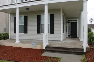 4 Greatwood Way in Savannah, GA - Building Photo - Building Photo