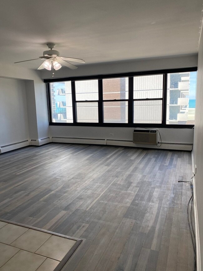 6030 N Sheridan Rd in Chicago, IL - Building Photo - Building Photo