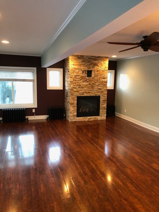 126 Main St, Unit Lower unit in West Seneca, NY - Building Photo