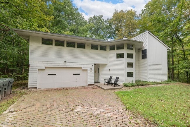 property at 3812 Ellendale Rd
