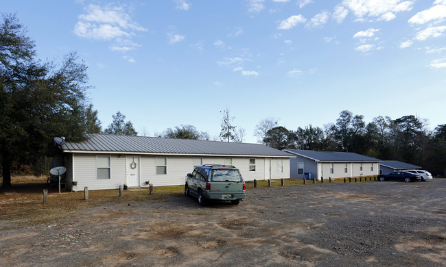 Wahoo Haven Apartments in Citronelle, AL - Building Photo - Building Photo