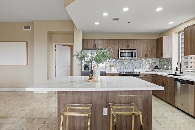 8255 Las Vegas Blvd S, Unit 802