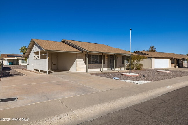 11014 W Cheryl Dr in Sun City, AZ - Building Photo - Building Photo