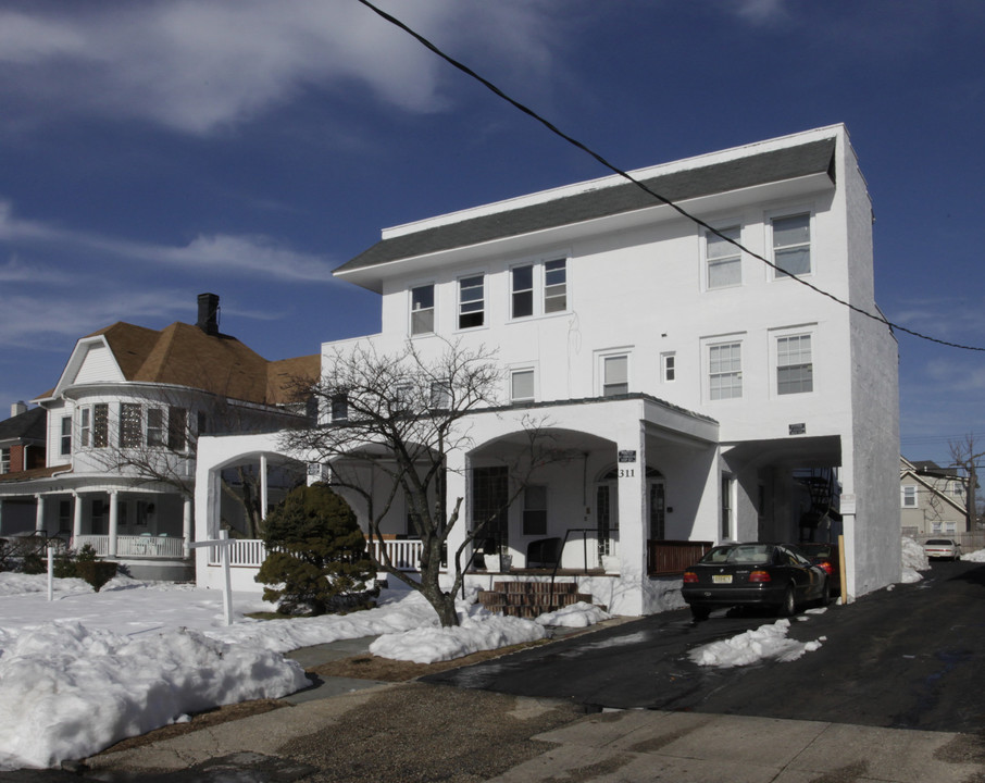 311 7th Ave in Asbury Park, NJ - Building Photo