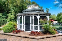 6100 Bellinham Ct photo'