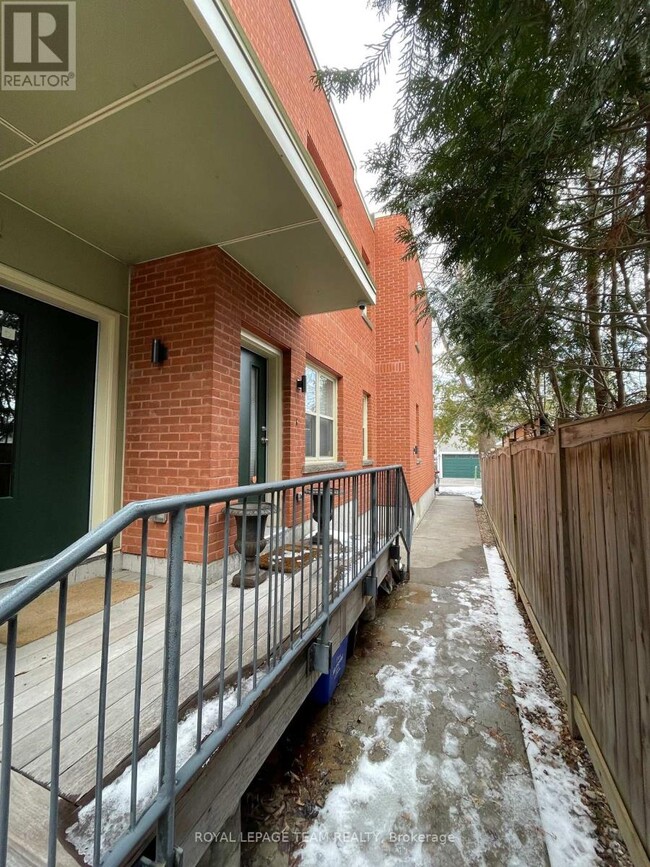192 Stanley Ave