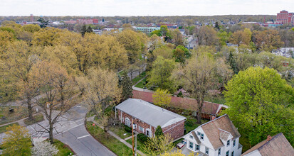 880 Cleveland St in Elyria, OH - Building Photo - Building Photo