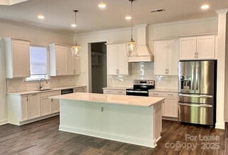 4553 Stellata Loop, Unit J081 in Lake Norman of Catawba, NC - Building Photo - Building Photo