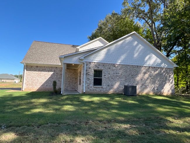 128 Anna Ln in Atoka, TN - Building Photo - Building Photo