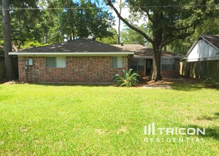 17522 Bonnie Sean Dr in Spring, TX - Building Photo - Building Photo