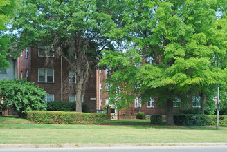 Mayflower Apartments in Nashville, TN - Building Photo - Building Photo