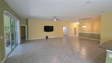 70 Oakleaf Way in Palm Coast, FL - Building Photo - Building Photo