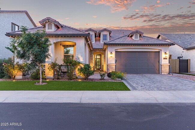 2316 E Canary Dr in Gilbert, AZ - Building Photo - Building Photo