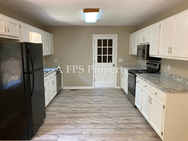 property at 184 Pine St SW