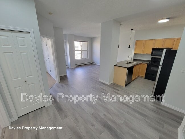 4245-4139 139 Ave NW in Edmonton, AB - Building Photo - Building Photo