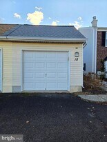 18 Edinboro Cir in Chalfont, PA - Building Photo