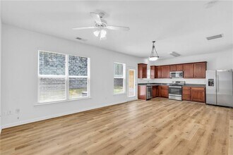 120 Wiley Parc Cir in Woodstock, GA - Building Photo - Building Photo