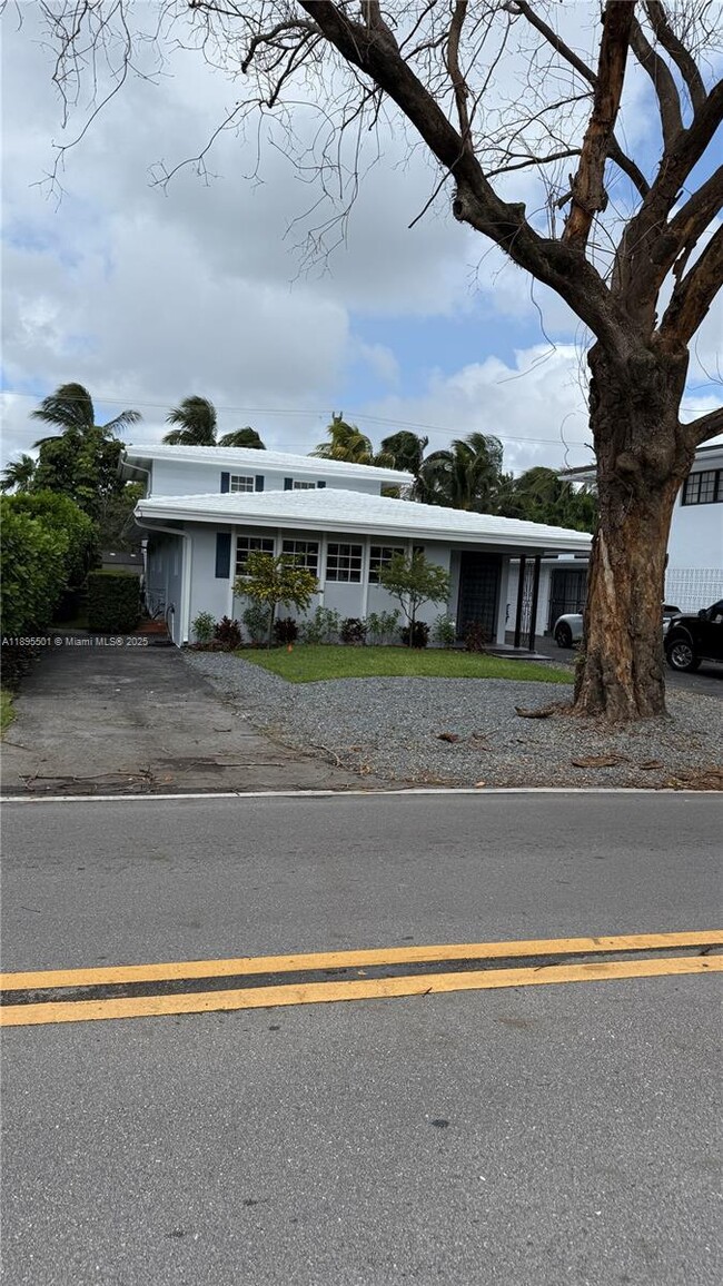 1209 Campo Sano Ave in Coral Gables, FL - Building Photo - Building Photo