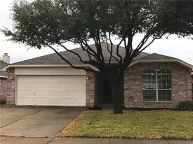 314 Tioga Dr in Arlington, TX - Building Photo