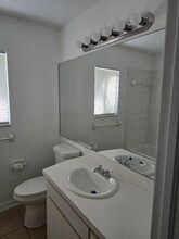 3205 Montrose Cir in Palm Harbor, FL - Building Photo - Building Photo