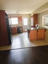 18 Addie Ln in Waco, TX - Building Photo