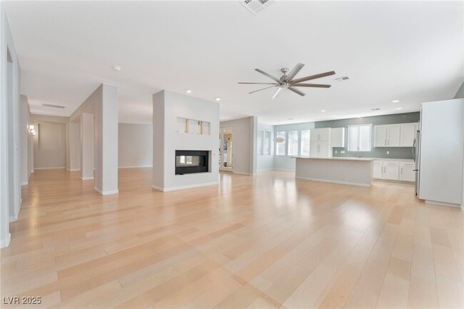 property at 2267 Alanhurst Dr