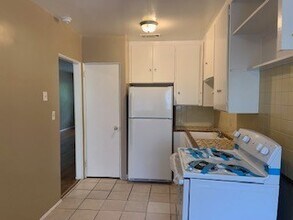 2117 Spring Park Rd in Jacksonville, FL - Building Photo - Building Photo