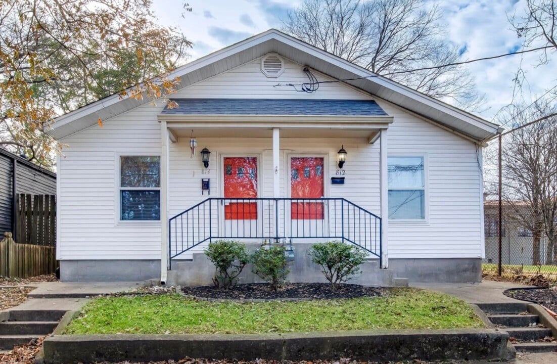 812 Franklin St in Louisville, KY - Building Photo
