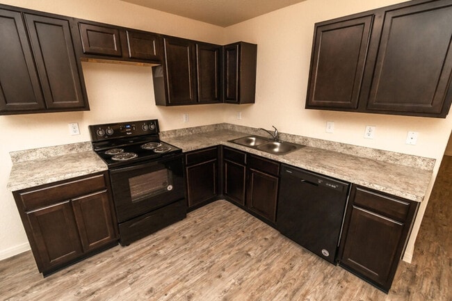 4906 War Horse Dr in San Antonio, TX - Building Photo - Building Photo