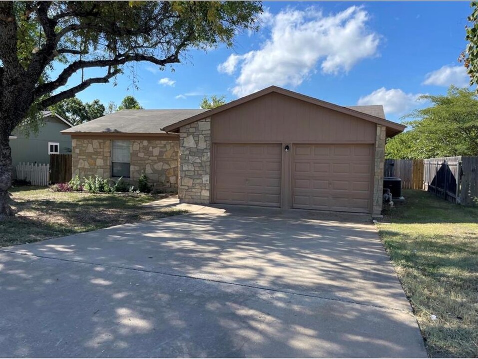 907 Canterfield Ln in Cedar Park, TX - Building Photo